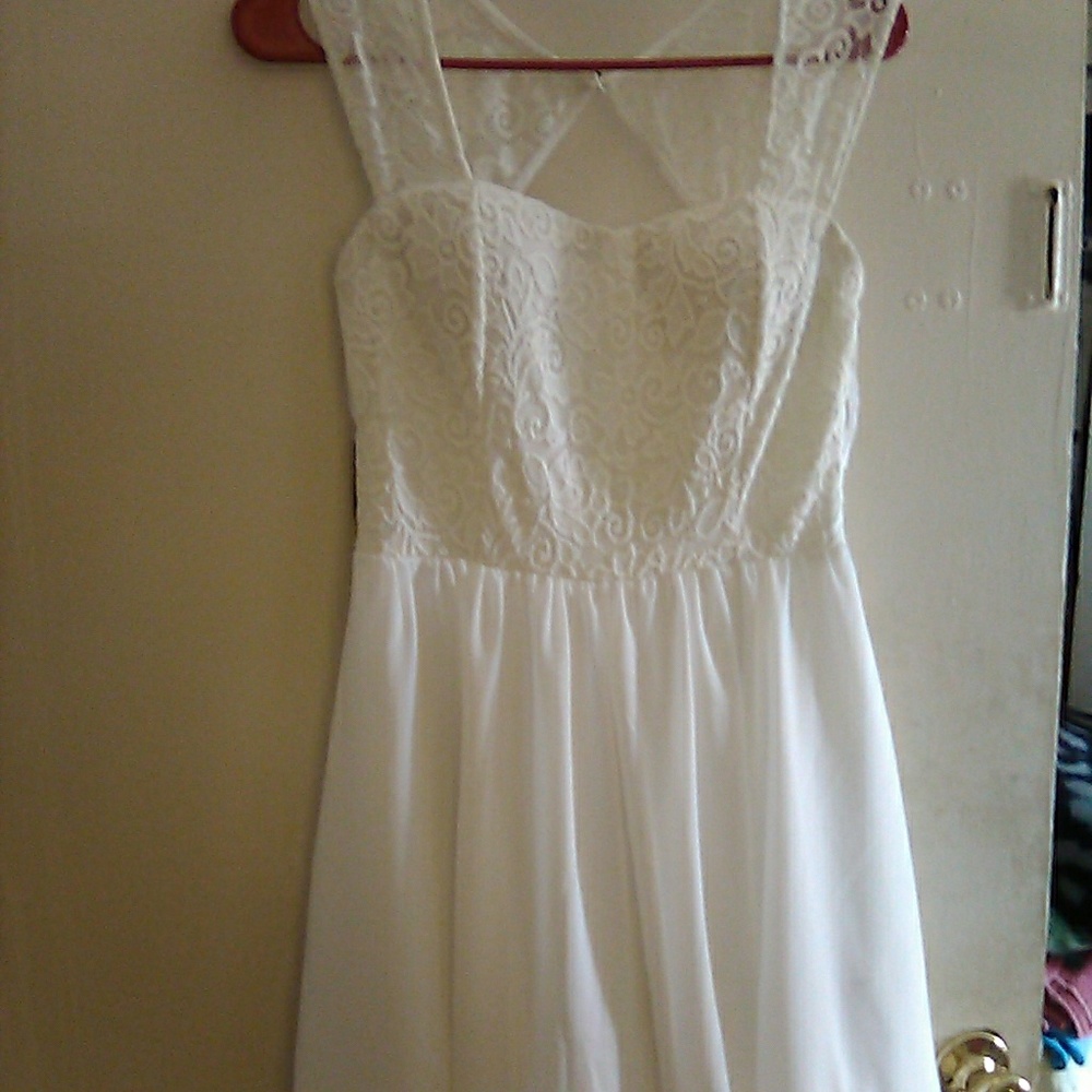 White lace dress